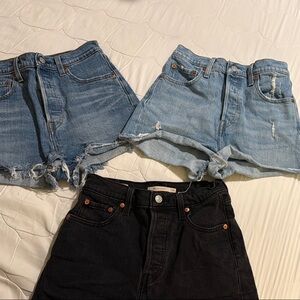 Women's Ribcage Levi’s shorts size 26